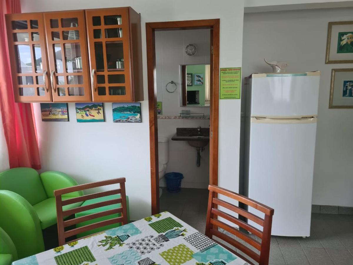 Praia De 4 Ilhas Apartamento De 1 Quarto A 60M Praia Com Vista 邦比尼亚斯 外观 照片
