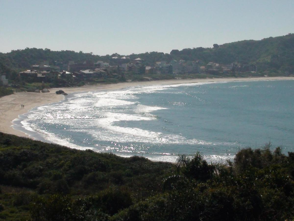 Praia De 4 Ilhas Apartamento De 1 Quarto A 60M Praia Com Vista 邦比尼亚斯 外观 照片